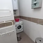 아파트 Adi 로비니