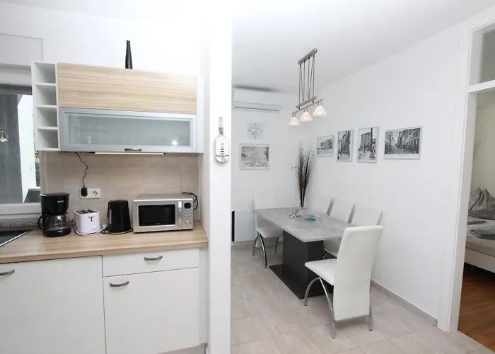 Adi Appartement *