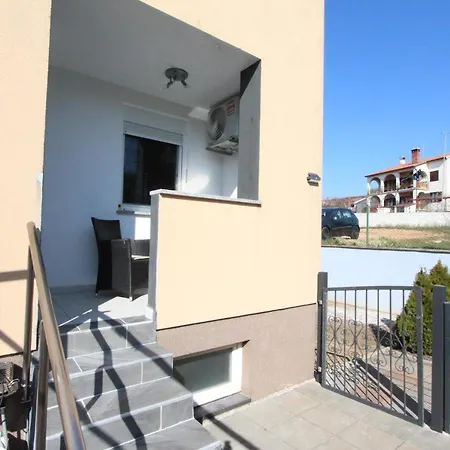 Adi Apartamento *