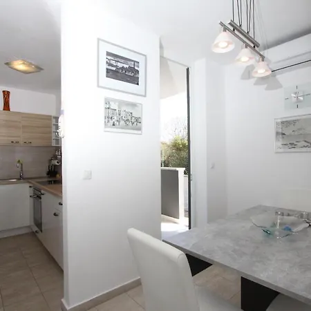 Adi Apartamento